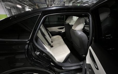 Toyota Crown, 2018 год, 2 999 999 рублей, 15 фотография