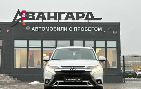 Mitsubishi Outlander III рестайлинг 3, 2019 год, 1 650 000 рублей, 8 фотография