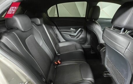 Mercedes-Benz A-Класс, 2019 год, 2 249 000 рублей, 16 фотография