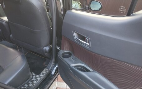 Toyota C-HR I рестайлинг, 2017 год, 2 100 000 рублей, 14 фотография