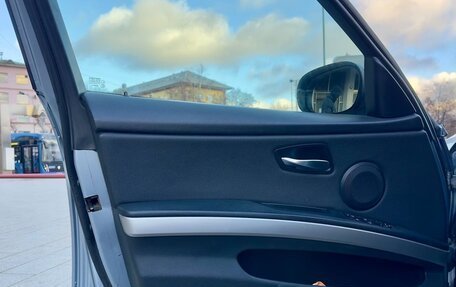 BMW 3 серия, 2010 год, 750 000 рублей, 18 фотография