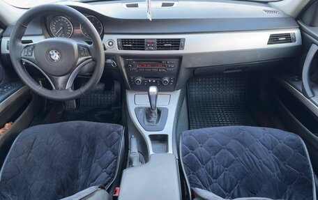 BMW 3 серия, 2010 год, 750 000 рублей, 20 фотография