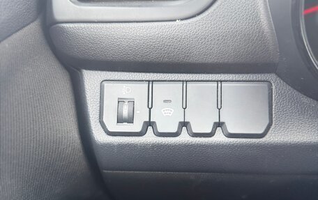 KIA Rio III рестайлинг, 2011 год, 800 000 рублей, 12 фотография