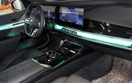 BMW 7 серия, 2025 год, 15 900 000 рублей, 12 фотография