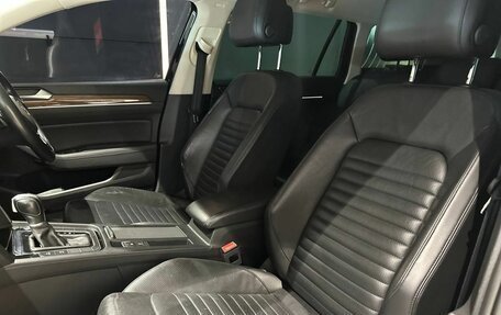 Volkswagen Passat B8 рестайлинг, 2015 год, 1 850 000 рублей, 16 фотография