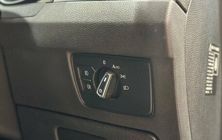 Volkswagen Passat B8 рестайлинг, 2015 год, 1 850 000 рублей, 13 фотография