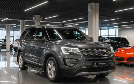 Ford Explorer VI, 2018 год, 3 290 000 рублей, 2 фотография