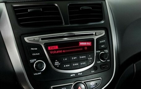 Hyundai Solaris II рестайлинг, 2013 год, 790 000 рублей, 11 фотография