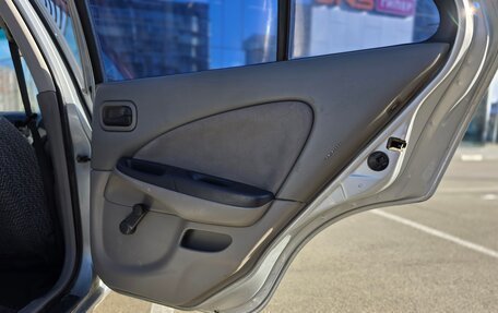 Nissan Almera, 2002 год, 190 000 рублей, 13 фотография