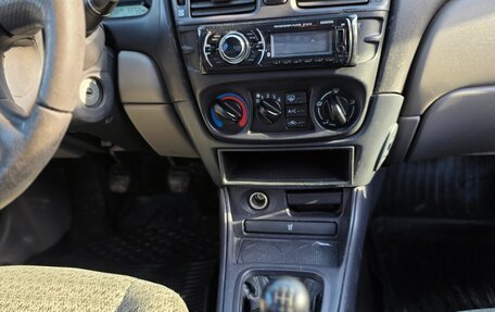 Nissan Almera, 2002 год, 190 000 рублей, 26 фотография