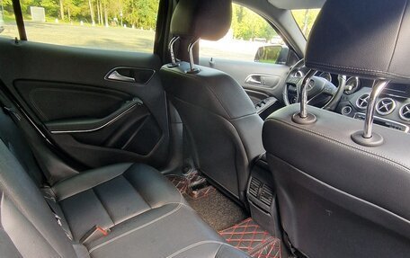 Mercedes-Benz GLA, 2015 год, 1 850 000 рублей, 7 фотография