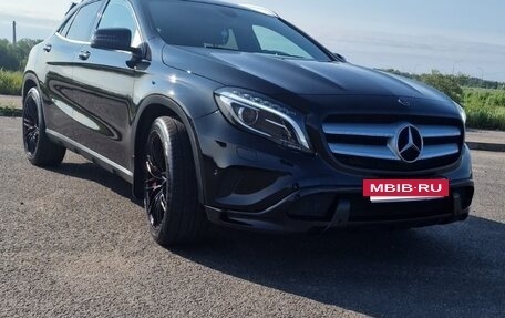 Mercedes-Benz GLA, 2015 год, 1 850 000 рублей, 14 фотография