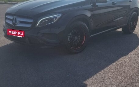 Mercedes-Benz GLA, 2015 год, 1 850 000 рублей, 12 фотография