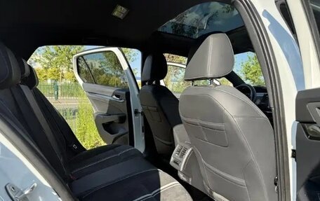 Volkswagen Golf VIII, 2022 год, 1 905 003 рублей, 13 фотография