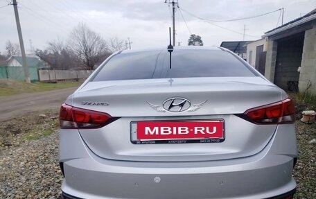 Hyundai Solaris II рестайлинг, 2021 год, 2 200 000 рублей, 2 фотография