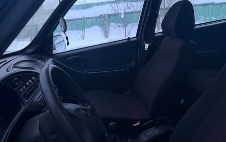 Chevrolet Niva I рестайлинг, 2006 год, 300 000 рублей, 3 фотография