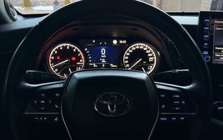 Toyota Camry, 2022 год, 3 590 000 рублей, 8 фотография