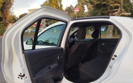 Renault Logan II, 2016 год, 610 000 рублей, 8 фотография