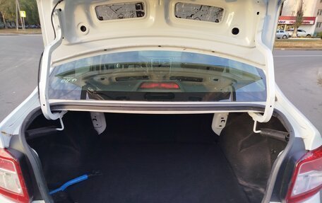 Renault Logan II, 2016 год, 610 000 рублей, 7 фотография