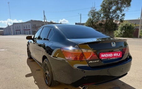 Honda Accord VIII рестайлинг, 2013 год, 1 750 000 рублей, 8 фотография