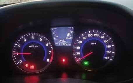 Hyundai Solaris II рестайлинг, 2013 год, 800 000 рублей, 7 фотография