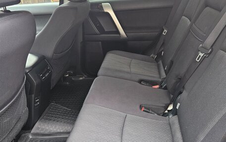 Toyota Land Cruiser Prado 150 рестайлинг 2, 2018 год, 4 200 000 рублей, 7 фотография