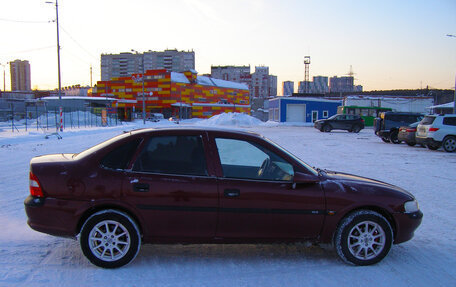 Opel Vectra B рестайлинг, 1997 год, 300 000 рублей, 4 фотография