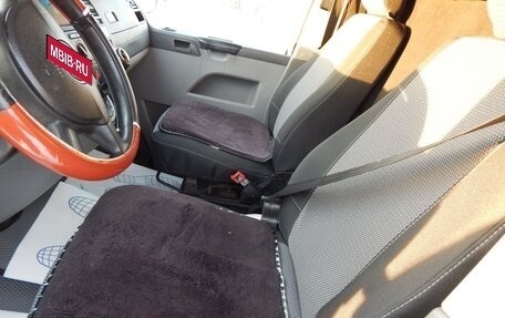 Volkswagen Transporter T5 рестайлинг, 2007 год, 880 000 рублей, 13 фотография