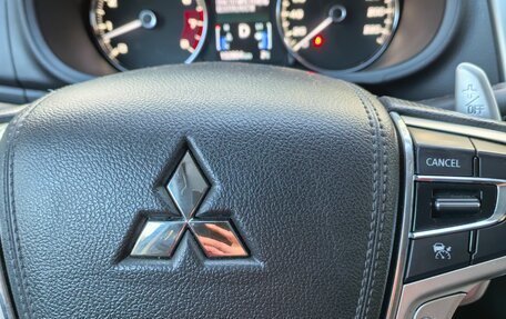 Mitsubishi Pajero Sport III рестайлинг, 2019 год, 3 300 000 рублей, 9 фотография