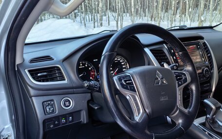 Mitsubishi Pajero Sport III рестайлинг, 2019 год, 3 300 000 рублей, 17 фотография