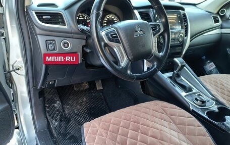 Mitsubishi Pajero Sport III рестайлинг, 2019 год, 3 300 000 рублей, 29 фотография