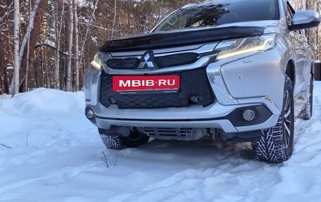 Mitsubishi Pajero Sport III рестайлинг, 2019 год, 3 300 000 рублей, 40 фотография