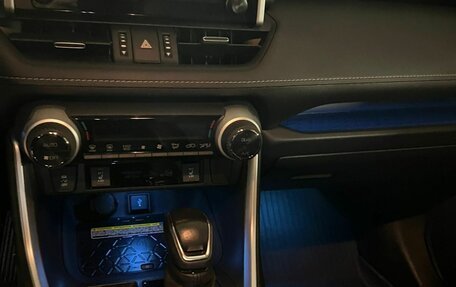 Toyota RAV4, 2021 год, 4 550 000 рублей, 1 фотография