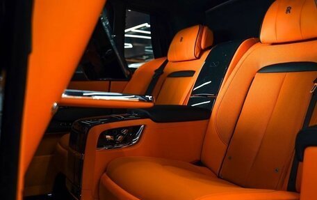 Rolls-Royce Cullinan, 2025 год, 64 900 000 рублей, 11 фотография