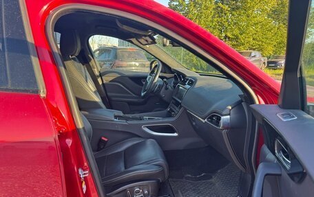 Jaguar F-Pace, 2019 год, 3 500 000 рублей, 10 фотография