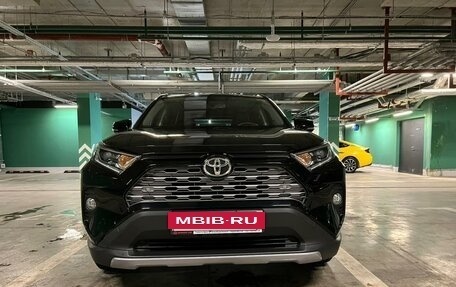 Toyota RAV4, 2021 год, 4 550 000 рублей, 14 фотография