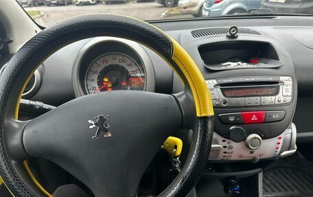 Peugeot 107 I рестайлинг, 2010 год, 450 000 рублей, 19 фотография