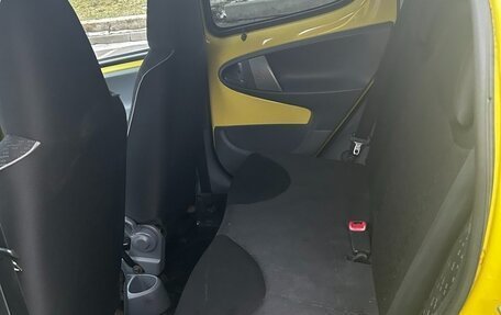 Peugeot 107 I рестайлинг, 2010 год, 450 000 рублей, 20 фотография