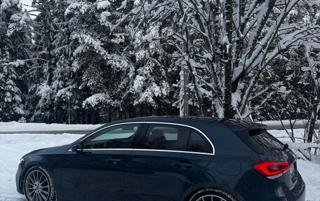 Mercedes-Benz A-Класс, 2021 год, 2 490 000 рублей, 3 фотография