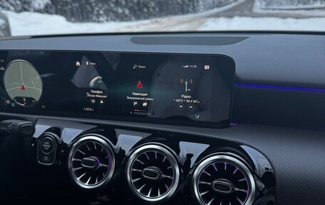 Mercedes-Benz A-Класс, 2021 год, 2 490 000 рублей, 15 фотография