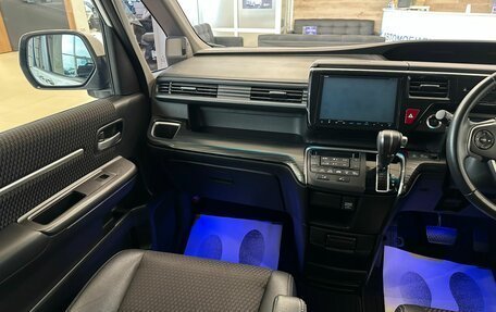 Honda Stepwgn IV, 2015 год, 2 249 999 рублей, 14 фотография