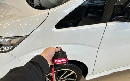 Honda Stepwgn IV, 2015 год, 2 249 999 рублей, 22 фотография