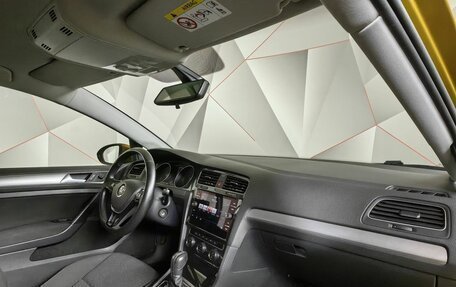 Volkswagen Golf VII, 2018 год, 1 819 000 рублей, 12 фотография