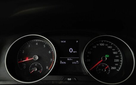 Volkswagen Golf VII, 2018 год, 1 819 000 рублей, 17 фотография