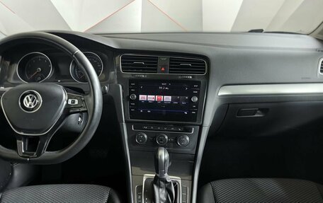 Volkswagen Golf VII, 2018 год, 1 819 000 рублей, 14 фотография