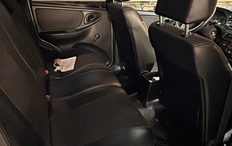 Chevrolet Niva I рестайлинг, 2015 год, 750 000 рублей, 3 фотография