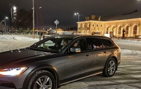 Volvo V90 Cross Country I рестайлинг, 2017 год, 3 150 000 рублей, 1 фотография