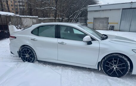Toyota Camry, 2018 год, 3 150 000 рублей, 5 фотография