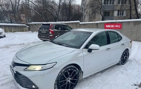 Toyota Camry, 2018 год, 3 150 000 рублей, 3 фотография