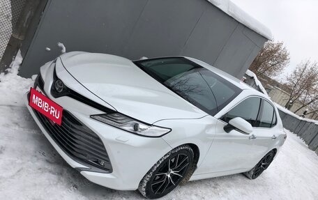 Toyota Camry, 2018 год, 3 150 000 рублей, 12 фотография